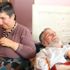 Görme engelli kadın 24 yıldır yatalak olan eşine bakıyor Görme engelli kadın 24 yıldır yatalak olan eşine bakıyor