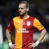 Sneijder kalıyor