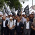 Hizb-ut Tahrir Yaklaşık 2 Bin Kişinin Katıldığı Bir Gösteriyle Hilafet Çağrısı Yaptı