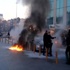 Taksimde araç yaktılar,1 kişi gözaltına alındı Taksimde araç yaktılar,1 kişi gözaltına alındı