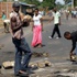 Burundi'de darbe isteyenler yine sokakta