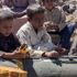 Arap Koalisyonu'nun Yemen müdahalesi: Öğrenciler için öğretmen bulunamıyor