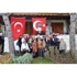 Gazeteci-yazar Uğur Mumcu Ayvalık’taki Evi Önünde Düzenlenen Törenle Anıldı Gazeteci-yazar Uğur Mumcu Ayvalık’taki Evi Önünde Düzenlenen Törenle Anıldı
