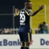 Emenike saldırı anını anlattı Emenike saldırı anını anlattı
