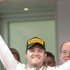 Rosberg seriye bağladı