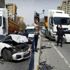 Freni tutmayan hafriyat kamyonu zincirleme kazaya neden oldu: 2 yaralı Freni tutmayan hafriyat kamyonu zincirleme kazaya neden oldu: 2 yaralı