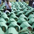 Srebrenica'da kurbanların cenazesi Potoçari Mezarlığı'nda