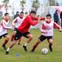 Antalyaspor da Bahadır ve Doğukan a özel antrenman Antalyaspor da Bahadır ve Doğukan a özel antrenman
