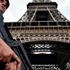 Paris'te bıçaklı saldırı!