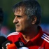 Şenol Güneş topa bastı! Şenol Güneş topa bastı!