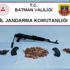 Kalaşnikof satmak isterken yakalandı!