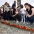 Çorlu katliamında yaşamını yitiren 25 kişi karanfillerle anıldı