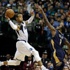 Ömer Aşık'lı Pelicans Dallas'a boyun eğdi Ömer Aşık'lı Pelicans Dallas'a boyun eğdi