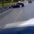 Drift yapan magandanın şovu bariyerlere çarpmasıyla son buldu