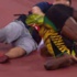 Talihsiz kaza! Usain Bolt, kendini yerde buldu...