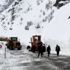 Hakkari-Şırnak Karayolu çığ yüzenden ulaşıma kapandı