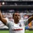 Beşiktaş'ta Adriano sıkıntısı