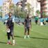 Alanyasporlu futbolculardan sosyal mesafeli poz