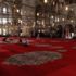 Fatih Camii'nin Sultan 2'nci Abdülhamit döneminde dokunan halıları yeniden serildi