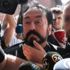 Mali polis bile şaşkına döndü: Adnan Oktar'ın evinden çıktı