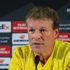 Fenerbahçe'den Erwin Koeman'a yeni sözleşme Fenerbahçe'den Erwin Koeman'a yeni sözleşme