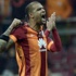 Melo takılarına kavuşuyor