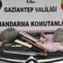 Otomobilin motor kısmında 1 kilogram esrar ele geçirildi Otomobilin motor kısmında 1 kilogram esrar ele geçirildi