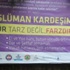 Ensar, ilan panolarını bu afişlerle doldurdu: Tarz değil farzdır Ensar, ilan panolarını bu afişlerle doldurdu: Tarz değil farzdır