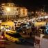 Antalya da vatandaşlar fırın ve marketlere koştu Antalya da vatandaşlar fırın ve marketlere koştu
