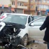 Otomobil ile tır çarpıştı, 3 yaralı Otomobil ile tır çarpıştı, 3 yaralı