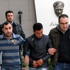 Sahte polisler altınlarla yakalandı