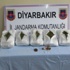Diyarbakır'da Esrar Ve Kaçak Sigara Ele Geçirildi