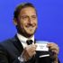 Barcelona'yı Juventus'un grubuna gönderince Totti'nin yüz ifadesi Barcelona'yı Juventus'un grubuna gönderince Totti'nin yüz ifadesi