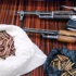 Çatıdan atılan paketlerden Kaleşnikof çıktı Çatıdan atılan paketlerden Kaleşnikof çıktı
