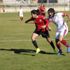 Kadın futbolcunun bacağı iki yerden kırıldı Kadın futbolcunun bacağı iki yerden kırıldı