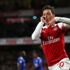 Fenerbahçe'de Mesut Özil çılgınlığı! Görüşmelerde son aşamaya gelindi... Fenerbahçe'de Mesut Özil çılgınlığı! Görüşmelerde son aşamaya gelindi...