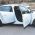 Burada 2 araba var