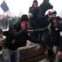 Fransa da göstericiler ile polis arasında arbede (4)