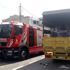 Sultanbeyli de beton mikseri ve kamyon çarpıştı : ...