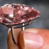 15,38 karatlık pembe elmas 32 milyon dolara satıldı