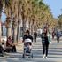 Antalya da hava sıcaklığı 21 dereceye çıkınca vatandaşlar ...