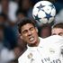 Real Madrid Varane ile sözleşme yeniledi
