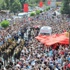 Şehidi binler uğurladı Şehidi binler uğurladı