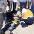 Virajı Alamayan Otomobil, Ağaca Çarpıp İnşaata Uçtu: 2 Yaralı