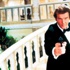 Roger Moore Bond'ları topluyor Roger Moore Bond'ları topluyor