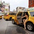 New York sokaklarında çıplak bir fotoğrafçı New York sokaklarında çıplak bir fotoğrafçı