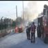 Zeytinburnu'nda otomobil alev alev yandı