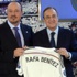 Rafael Benitez ağlaya ağlaya imza attı Rafael Benitez ağlaya ağlaya imza attı
