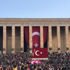 Anıtkabir ve Dolmabahçe'de insan seli!