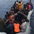 Çanakkale açıklarında Türk kara sularına itilen 62 sığınmacı kurtarıldı Çanakkale açıklarında Türk kara sularına itilen 62 sığınmacı kurtarıldı
